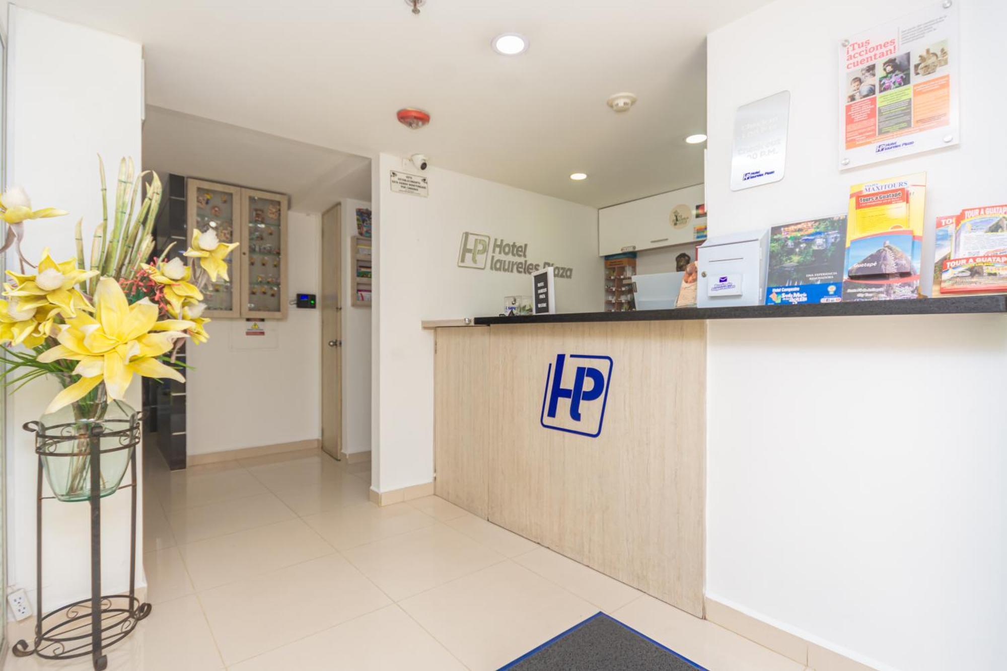 酒店 Laureles Plaza 4*