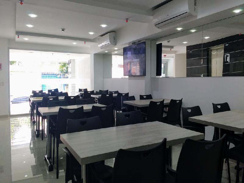 Laureles Plaza 酒店 4*