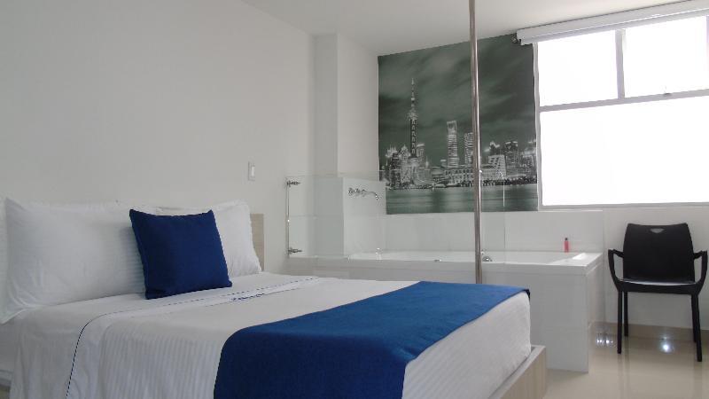 Laureles Plaza 酒店 4*